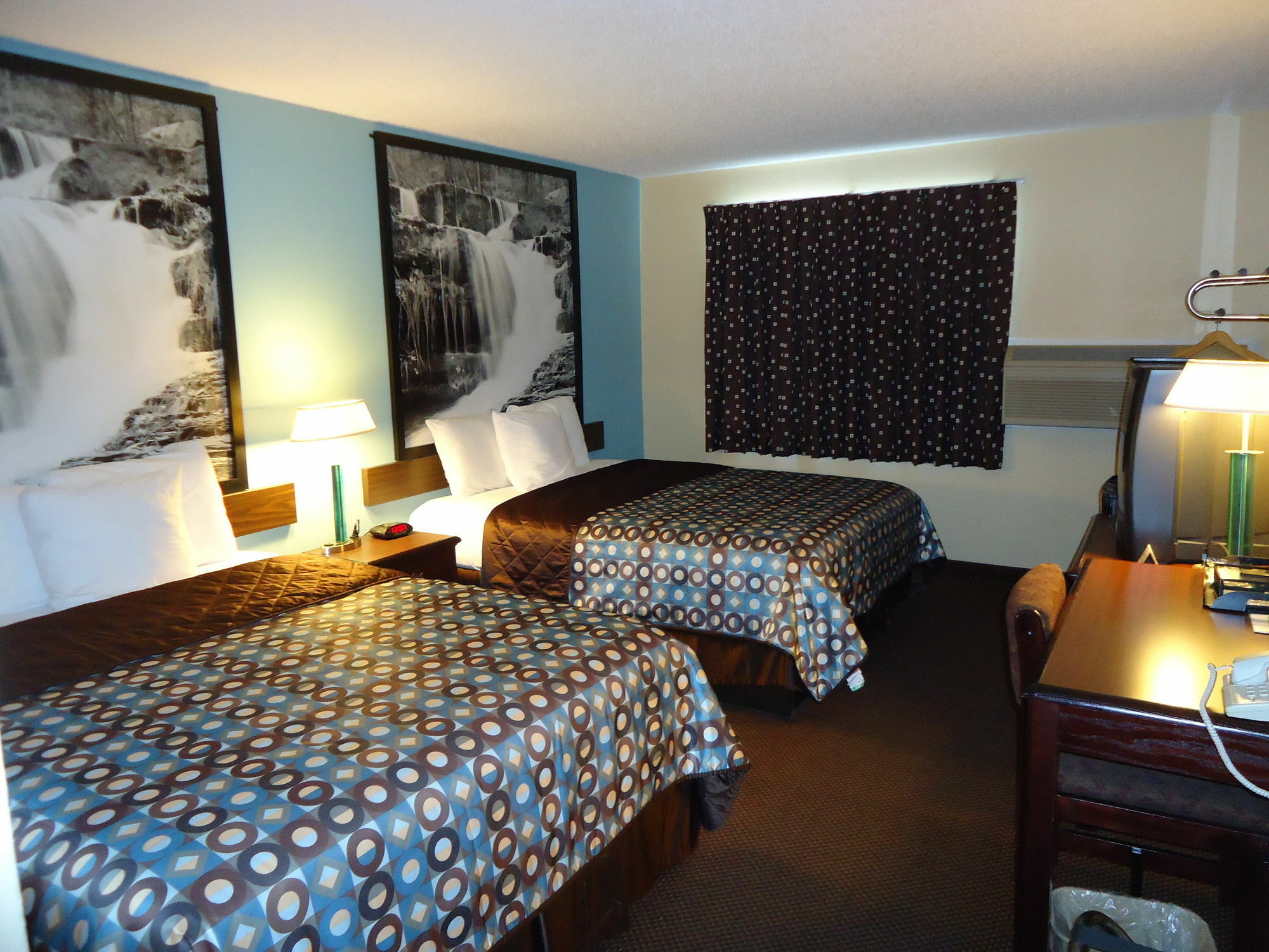 Super 8 By Wyndham Kansas City At Barry Road/Airport Esterno foto